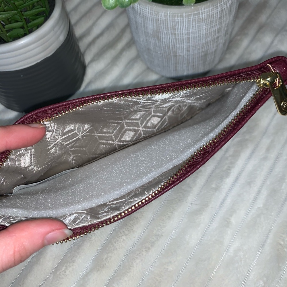 Adrienne Vittadini Maroon Leather Wallet - Picture 3 of 6